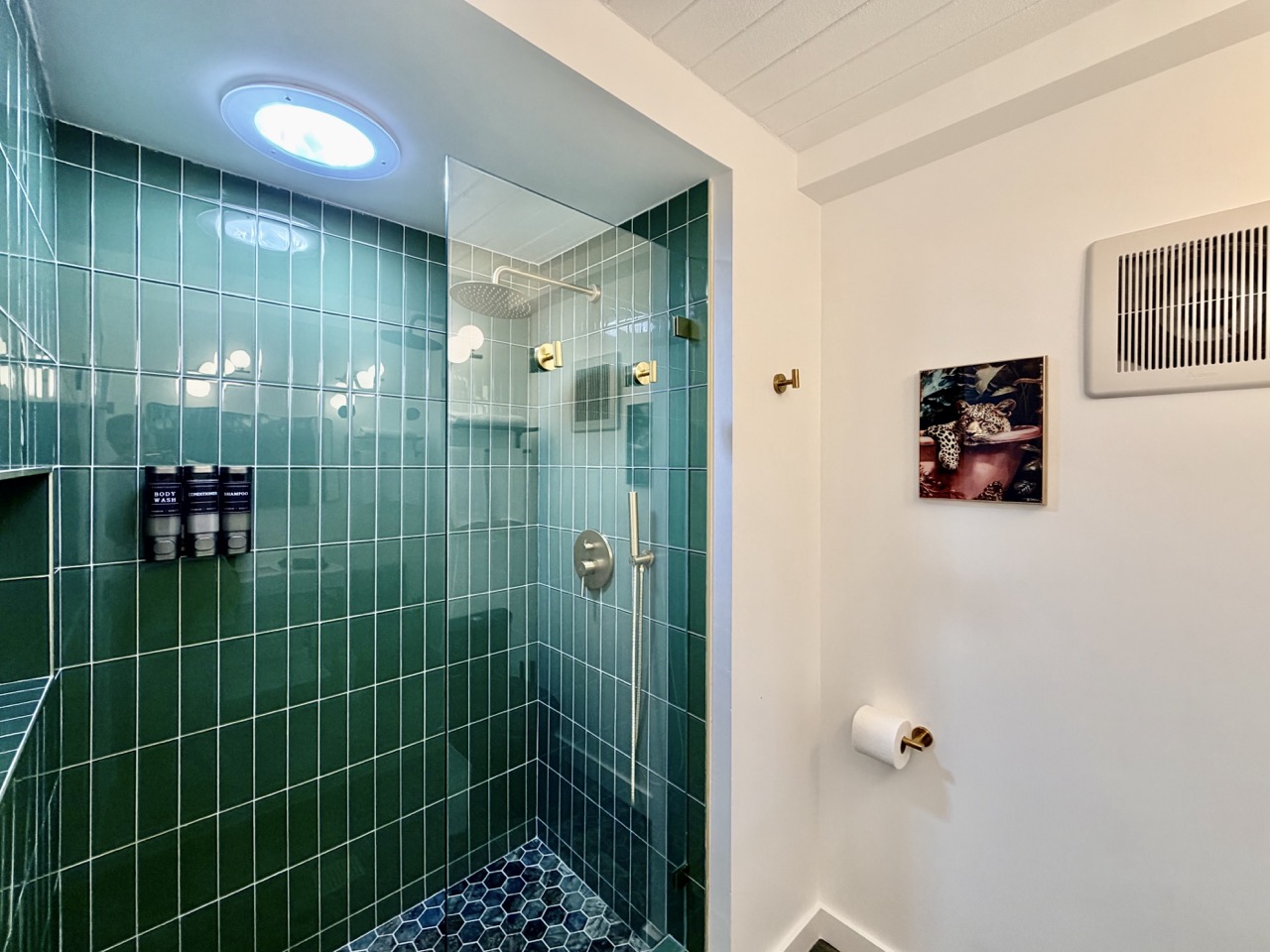 Main house bathroom two vanity