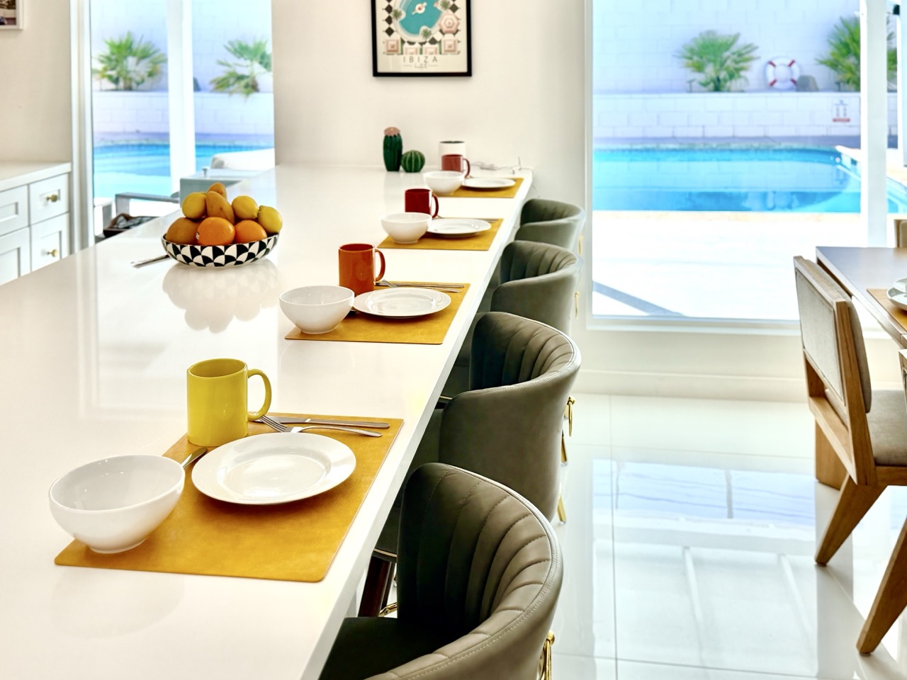 Kitchen seating area